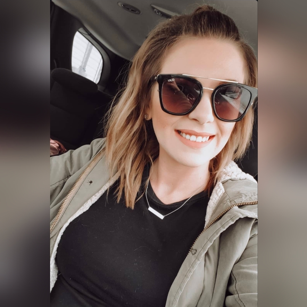 Meet your Posher, Tanya